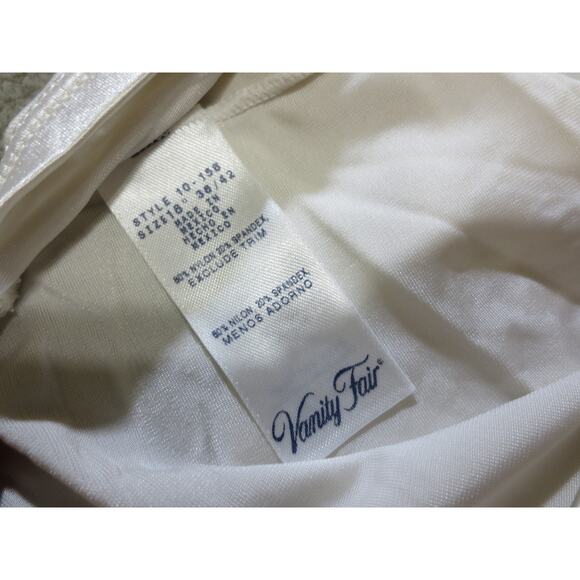 VINTAGE Vanity Fair Womens Slips 18 Nightie White Satiny Sleeveless - Picture 3 of 7